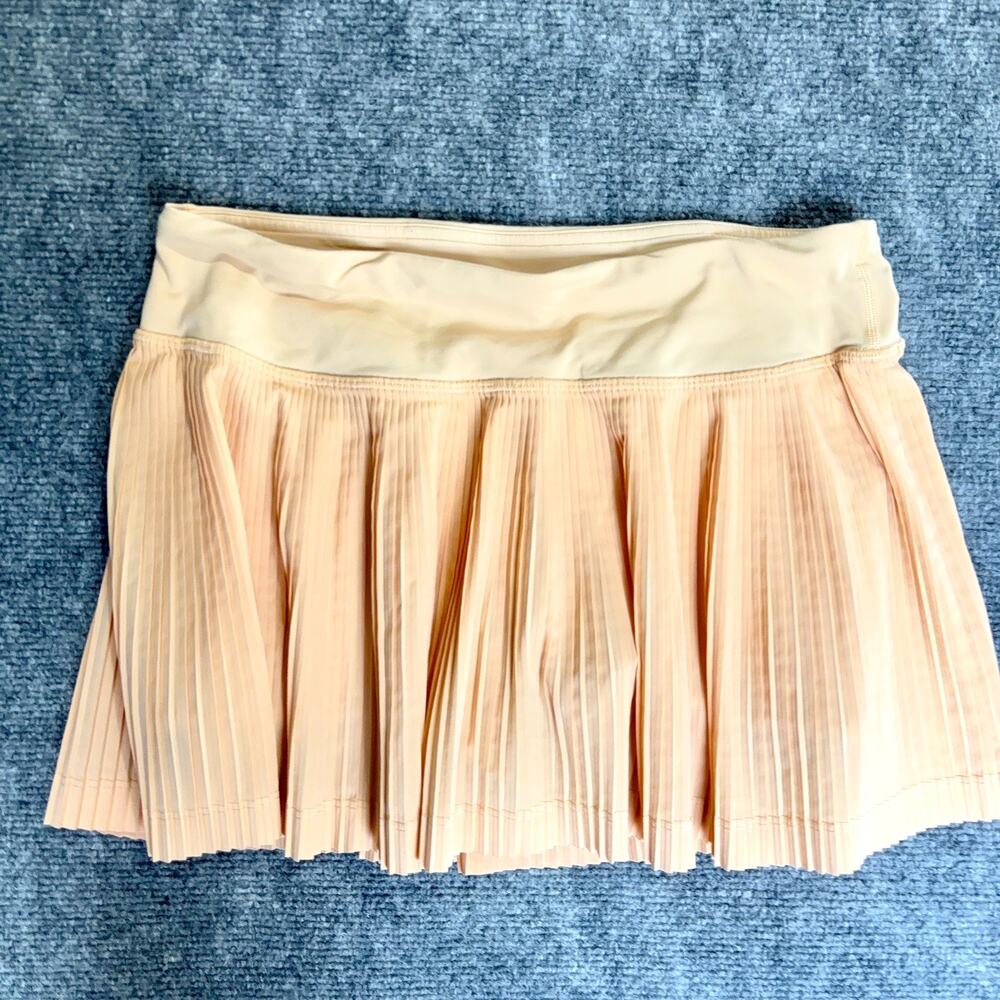 Lululemon Womens Size 4 Peach Pleated Tennis Golf Skort Skirt Shorts Athleisure